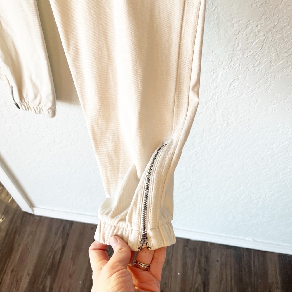 Athleta Pants Women's 2 Farallon Zip Pocket Joggers Ivory Minimalist Athleisure - Picture 5 of 8